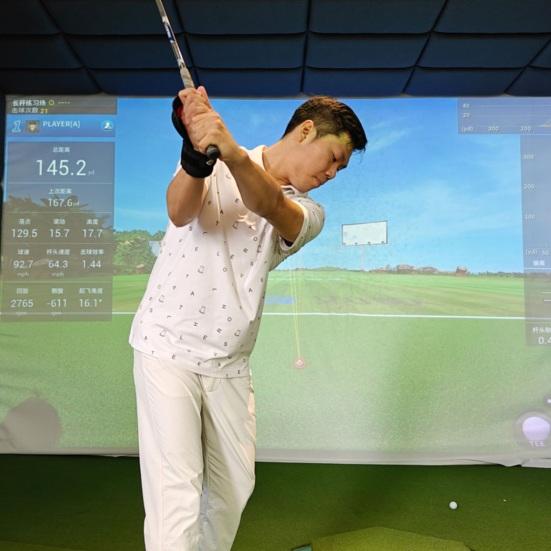Golf Swing Trainer Golf Wrist Training Aid Swing Posture Corrector Golf Training Wrist Brace Equipment for Beginners