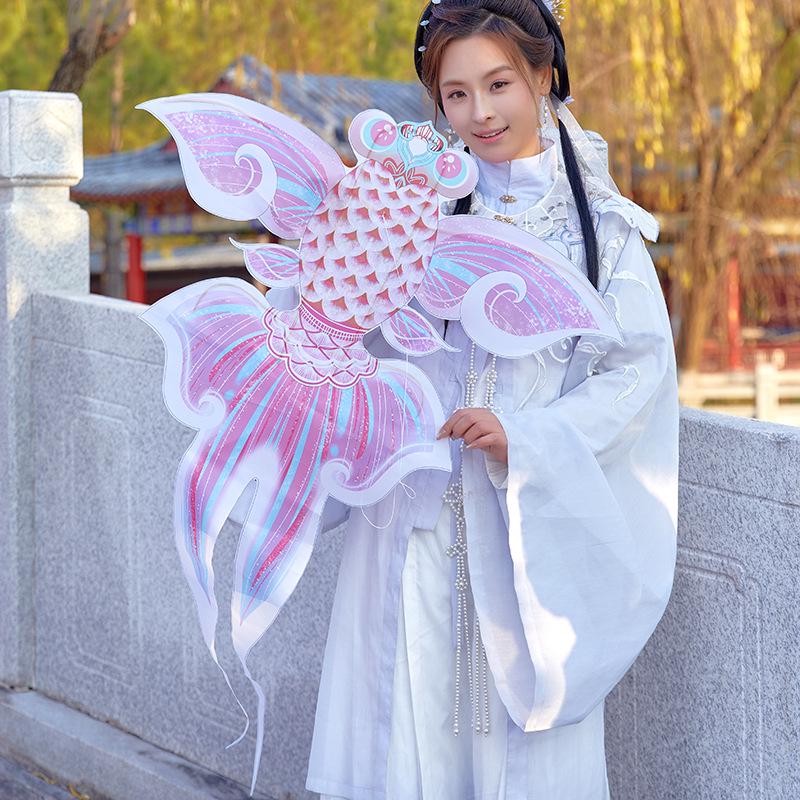 Handmade Retro Bamboo Goldfish Kite for Children's Dance Décor