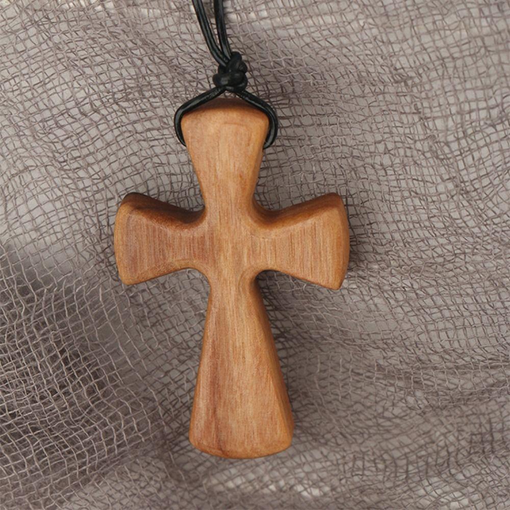 Hand-carved Cross Pendant Wooden Neckchain for Prayer Retro Cross Necklaces Anniversary