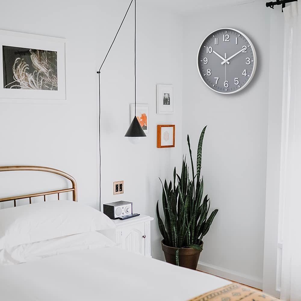 Silent Wall Clock Round Hanging Watch Living Room Decoration Quartz Wall Clock Hotel