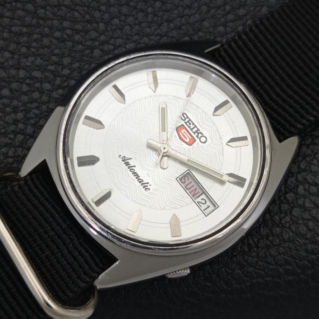 VINTAGE SEIKO 5 AUTOMATIC 6309A JAPAN MENS SILVER COLOR DIAL WATCH A701255-5 R206a-a701255