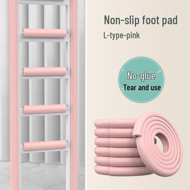 Поролоновая накладка на ступеньку лестницы для двухъярусной кровати в общежитии