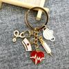 Ключница-подарок для врача и медсестры: Колпачок, Шприц, Стетоскоп, Сердце