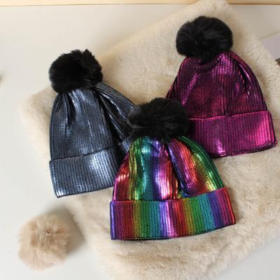 Осенне-зимние вязаные шапки, рождественские шапки из пряжи с золотым шерстяным помпоном горячей прессовки, теплые пуловеры для мужчин и женщин, шапки без полей