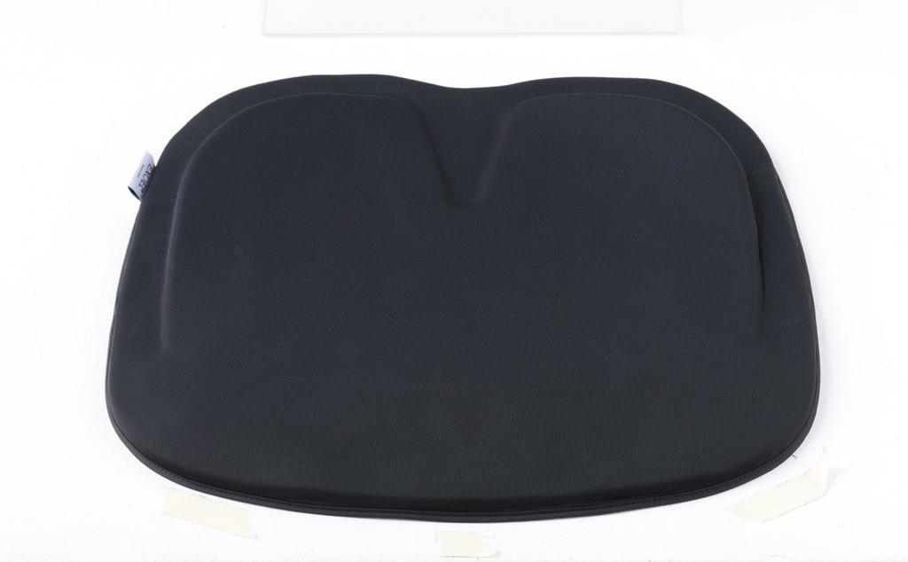 EXGEL Car Cushion Hug Drive Seat Cushion Black Cushion Zabuton Gel Cushion Seat Pad Car Cushion Made In Japan HUD02-BK