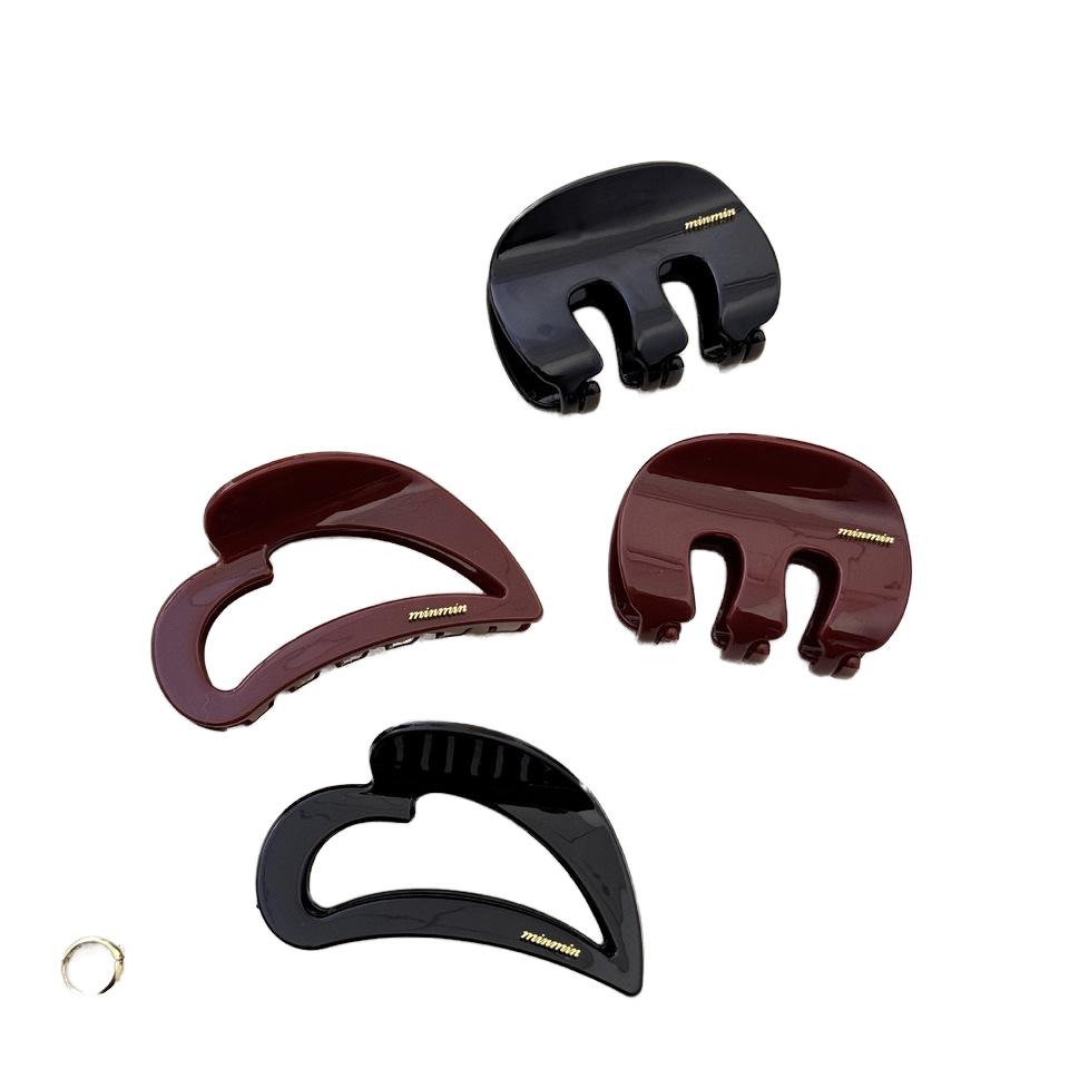 Korean Style Trendy Hairpin for Women Versatile Heart-Shaped and Shark Clip with Letter Logo Elegant Plastic Hair Accessory