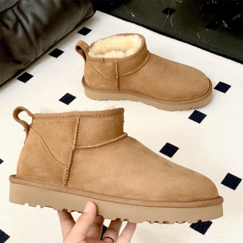 Winter Women Real Sheepskin Wool Platform Slippers New Design Ladies Thick Soled Warm Shoes Classic outdoor Fur Ankle Snow Boots