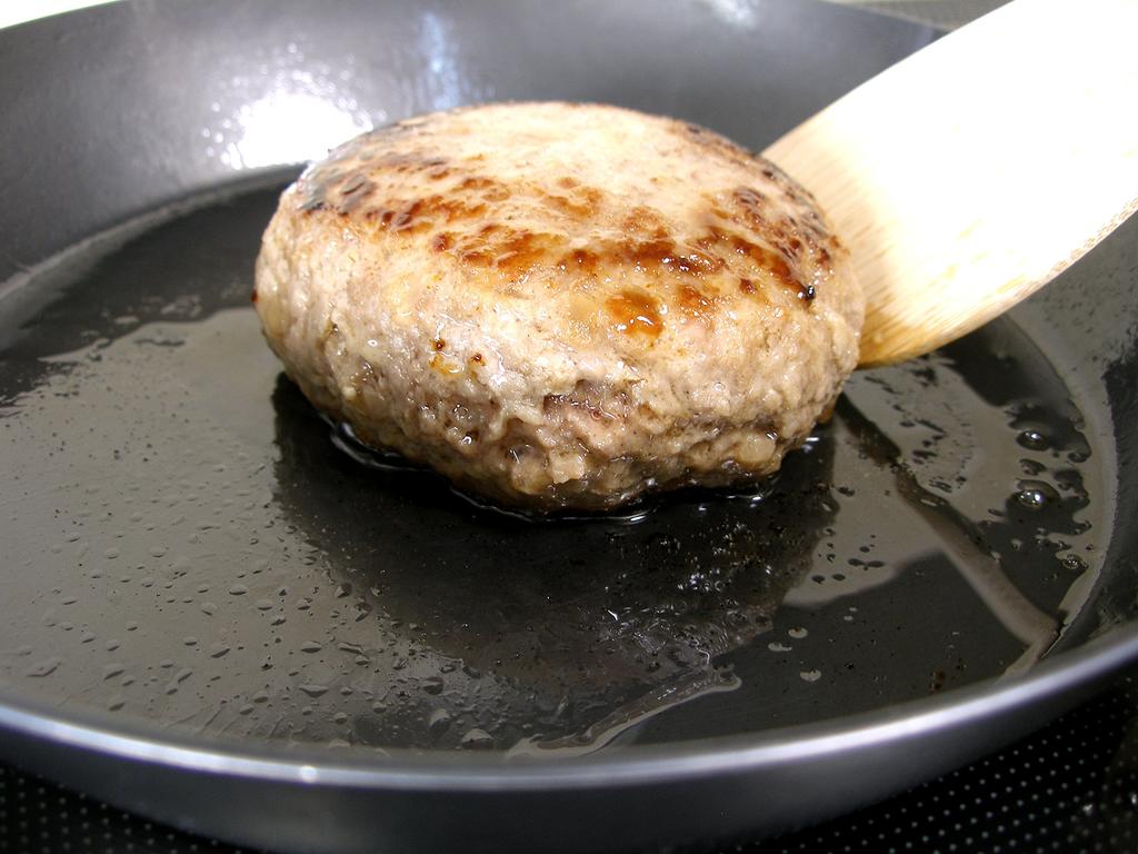 River Light Kiwami JAPAN Iron Frying Pan Steak Pan M Iron Nitride Nitriding Compatible with IH Rust Resistant Made In Japan J1929