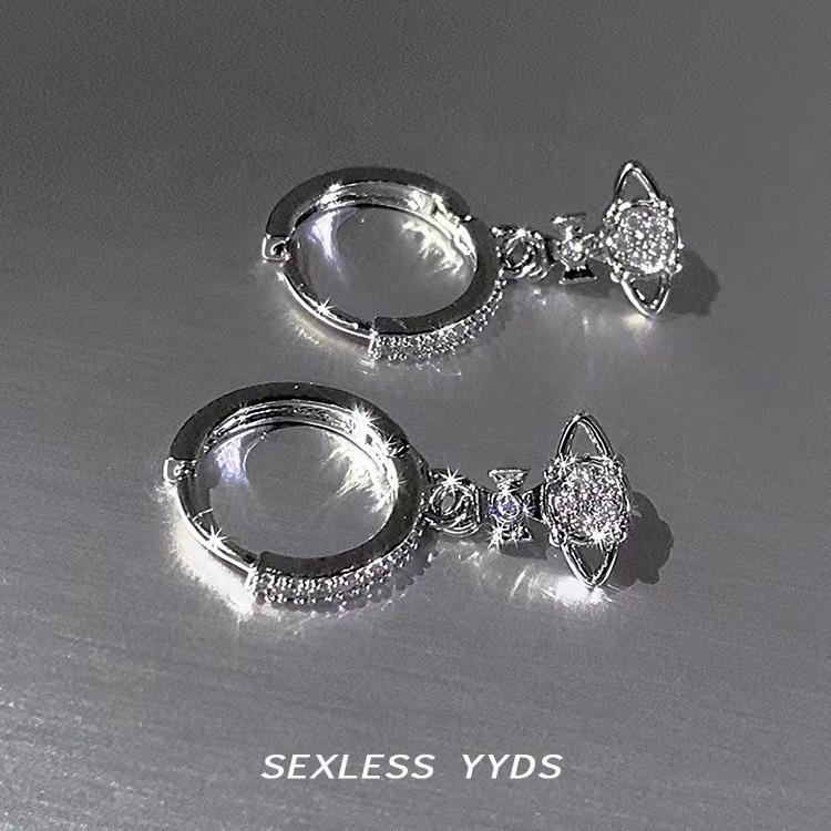 «Серьги-кольца Nana Saturn из циркония и серебра — в стиле ретро, простые, универсальные»