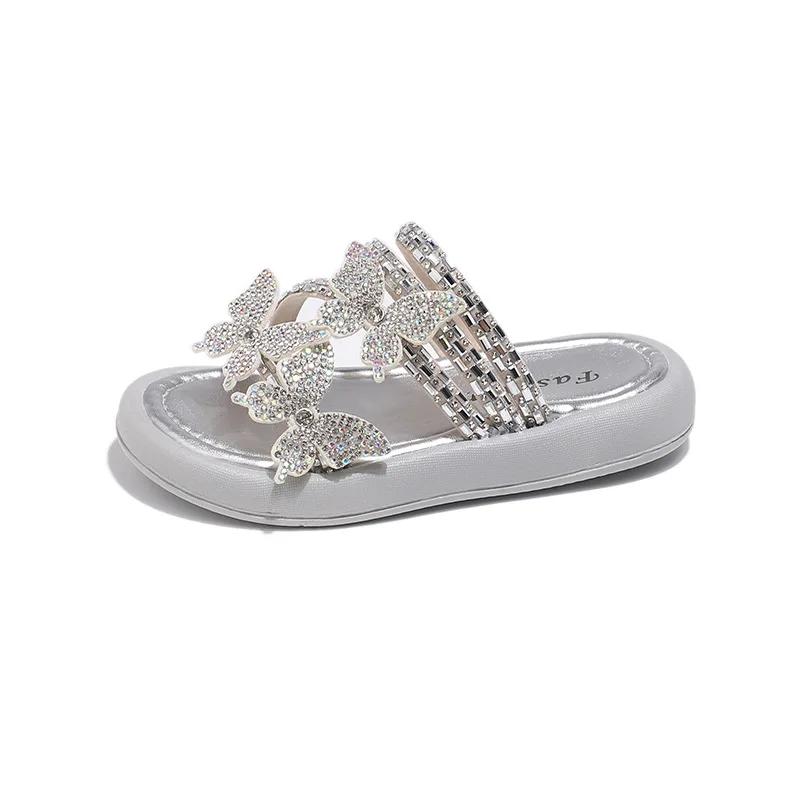 Пляжная обувь для девочек с жемчужным бантом 2024 года, летние новые детские тапочки принцессы для отпуска, детские модные мягкие сандалии для отпуска