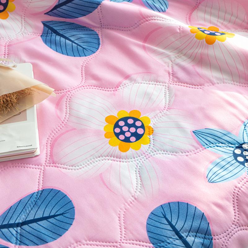 Красивое одеяло с цветочным принтом, мягкое, дышащее и удобное, стеганое покрывало с цветочным принтом, которое можно стирать, для спальни, гостевой комнаты