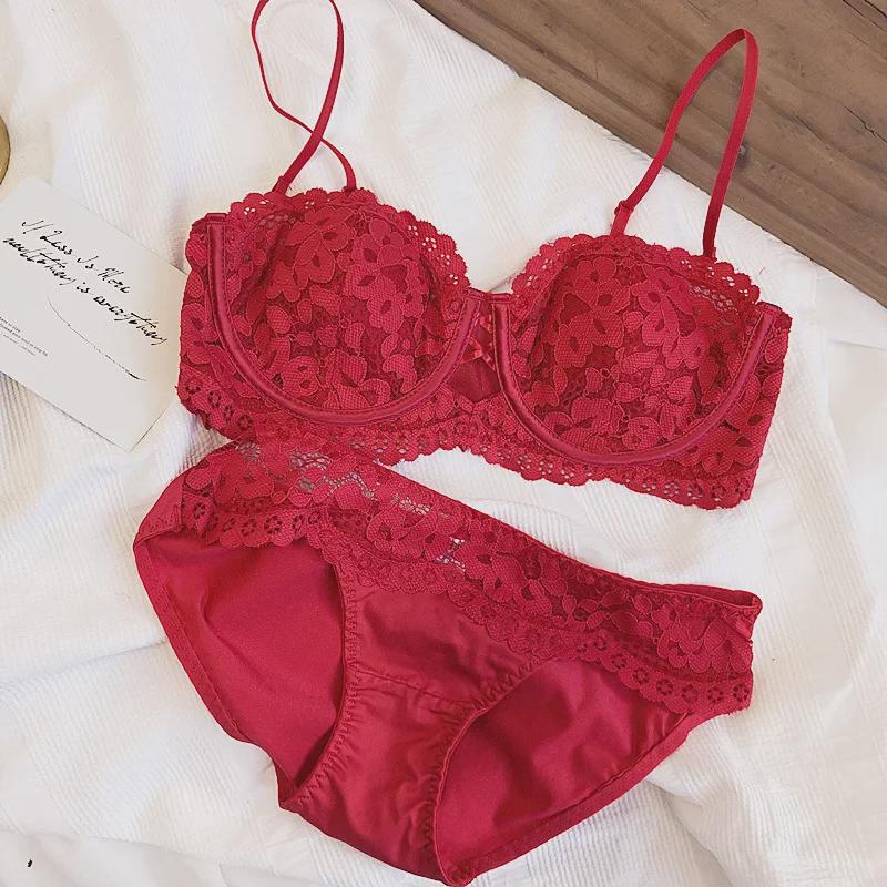 Комплект нижнего белья из французского кружева с вышивкой: Мягкий бюстгальтер-полукубок на косточках из хлопка, идеально подходит для всех размеров груди