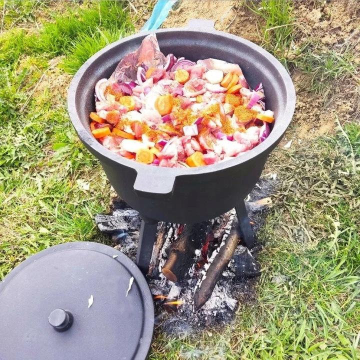 Kociołek Żeliwny Garnek Patelnia Na Ognisko Grill Myśliwski Węgierski 8L