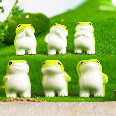 Миниатюрная фигурка лягушки из смолы Маленькое животное Украшение Мультяшная миниатюрная статуэтка лягушки для микро