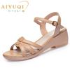 Модные женские сандалии AIYUQI на танкетке, больших размеров 41 42 43, летние новые, нескользящие, женские римские сандалии с открытым носком, сандалии для мамы, женские
