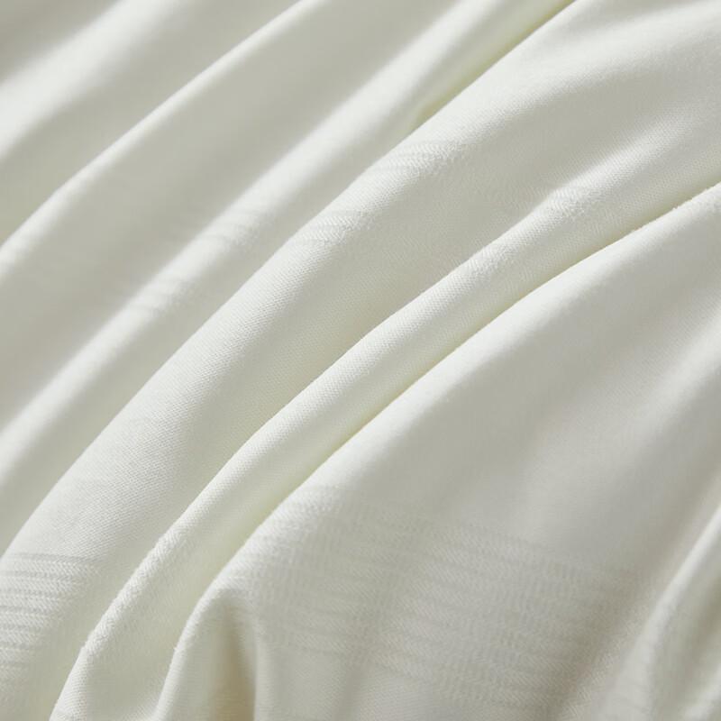 SOMERELLE Golden Soybean Blend Winter Quilt