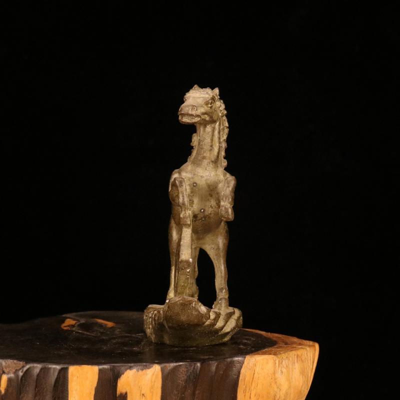 Small Curio Chinese Bronze Lovable 12 Zodiac Animal Horse Wealth Pendant Decoration