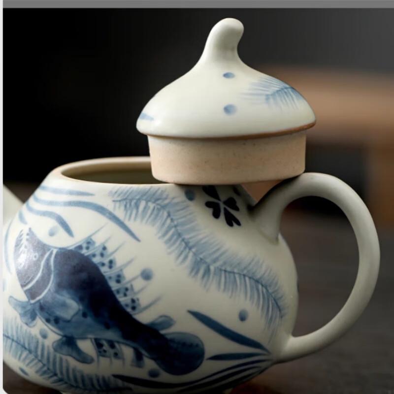 Hua Jing Tang Hand-Painted Fish & Algae Ceramic Teaware