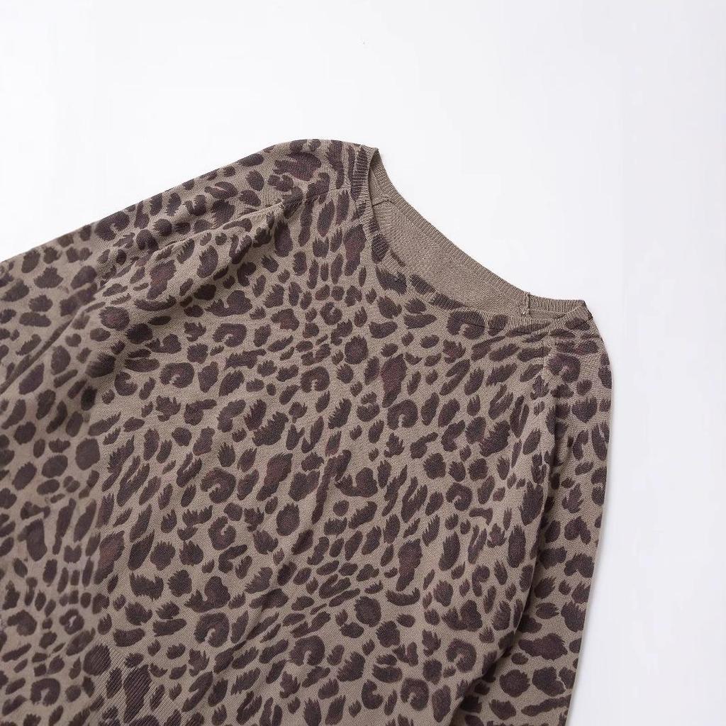 Women's Leopard Print Round Neck Long Sleeve Knit Sweater - European & American Style 2025 New Collection