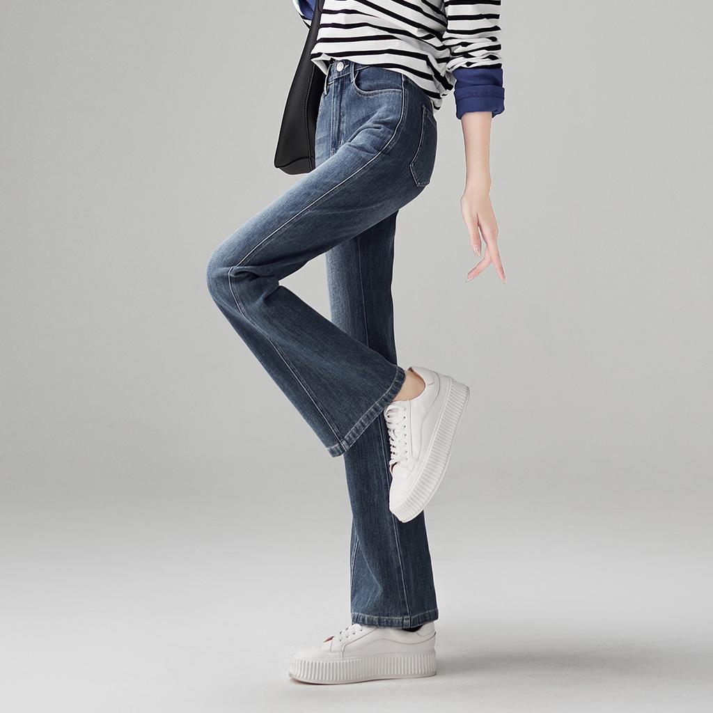 Fashionable high waisted jeans for women in autumn 2025, versatile and slimming, flared pants, long pants