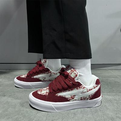 2024 Новые модные и трендовые повседневные туфли для скейтбординга для женщин, корейское издание, уличная фотография, универсальная спортивная обувь