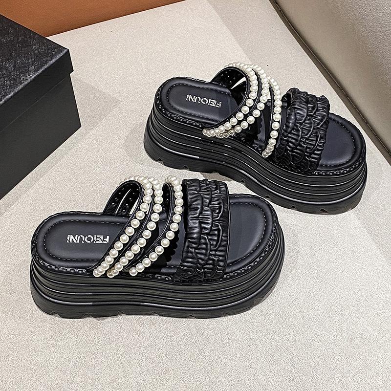 Маленький человек 9 см толщина подошвы увеличение высоты маффин крутые тапочки женские летние новые жемчужные с открытым носком танкетка одна перемычка