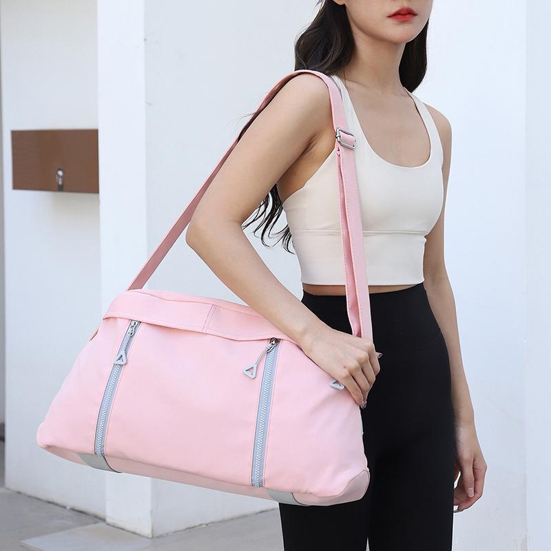 Women's Fresh and Simple Dry and Wet Separation Sports Yoga Bag for Short Trips To Play Contrasting Color Travel Bag Can Be Used To Pull Rod