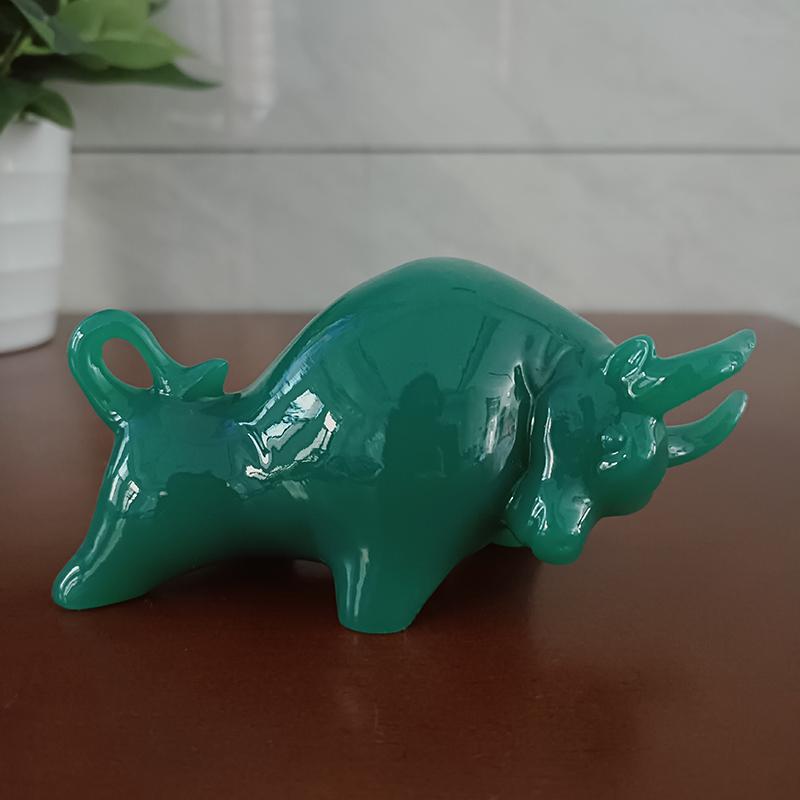 2 шт. Камень Нефрит Цвет Статуэтка Быка с Уолл-стрит Рынок Быков Смоляные Украшения Фэн-шуй Фигурки Удачи и Богатства Декор для Дома и Офиса