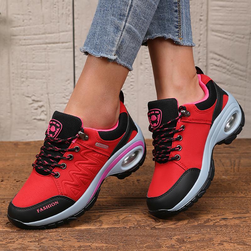 Women's Black Shoes with Soft Soles Comfortable Steep Steps Comfortable Thick Soles Sports Shoes That Can Be Worn All Year Round