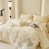 Утолщенный теплый комплект постельного белья из молочного бархата с кружевом из кораллового флиса - Уютный антистатический дизайн для осени/зимы