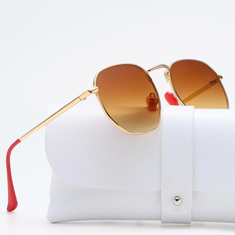 Модные солнцезащитные очки. Женские модные многоугольные солнцезащитные очки в металлической оправе. Солнцезащитные очки для путешествий и вождения на открытом воздухе. Модный аксессуар, неполяризованный.