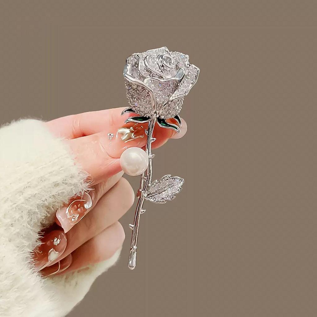 Elegant Rose Flower Shape Brooch Rhinestones Inlaid Faux Pearl Pin Bouquet Suit Lapel Badge Women Wedding Coat Accessories