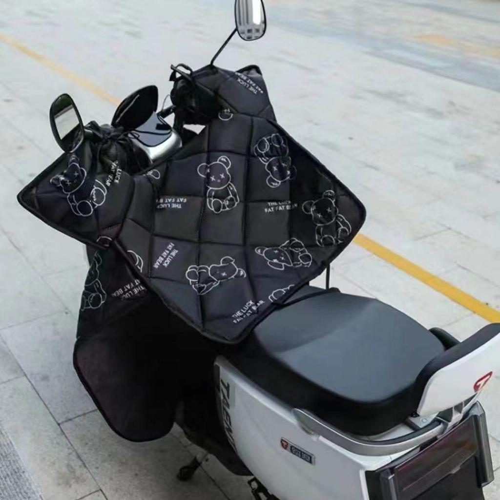 Extra Large Thick Fleece Electric Vehicle Windshield Cover: Cold-Proof, Windproof, Sun Protection for All Seasons