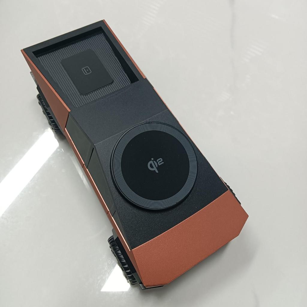 Qi2 Cyberpunk Pickup Truck Wireless Charger: 15W Fast Magnetic Charging for Phones