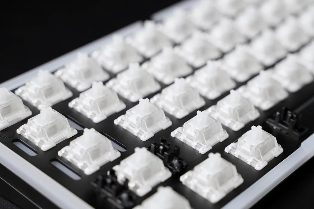 LUMINKEY Magger 68 HE Performance, авторизованный дистрибьютор в Японии, гарантированно быстрое срабатывание, игровой корпус, полностью алюминиевый, 8000 Гц, RGB, проводной USB