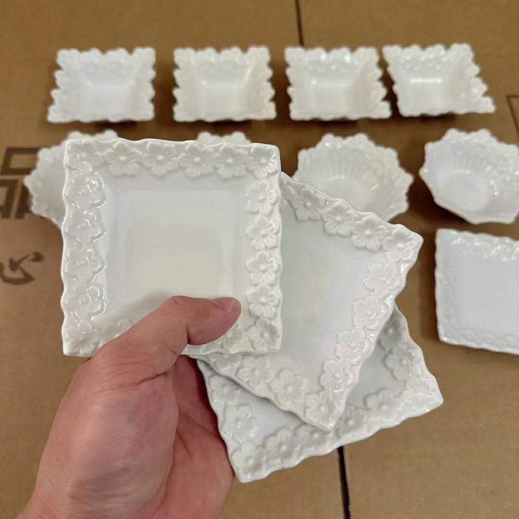 Керамическая тарелка с рельефом белого цвета, закуска «Вишневый цвет», подглазурная тарелка для димсамов, материал для макания в хот-пот, французский стиль