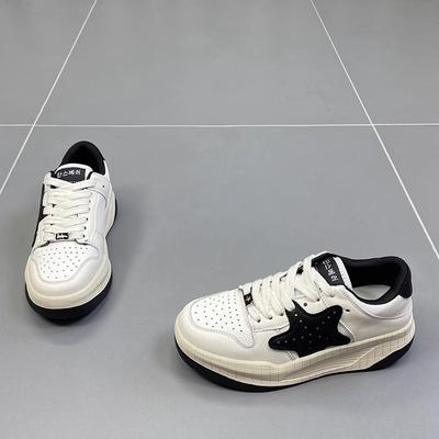 Маленькие белые туфли женские 2024 осень новые круглые носовые толстые подошвы цвета соответствующие звездам спортивные повседневные удобные макетные туфли