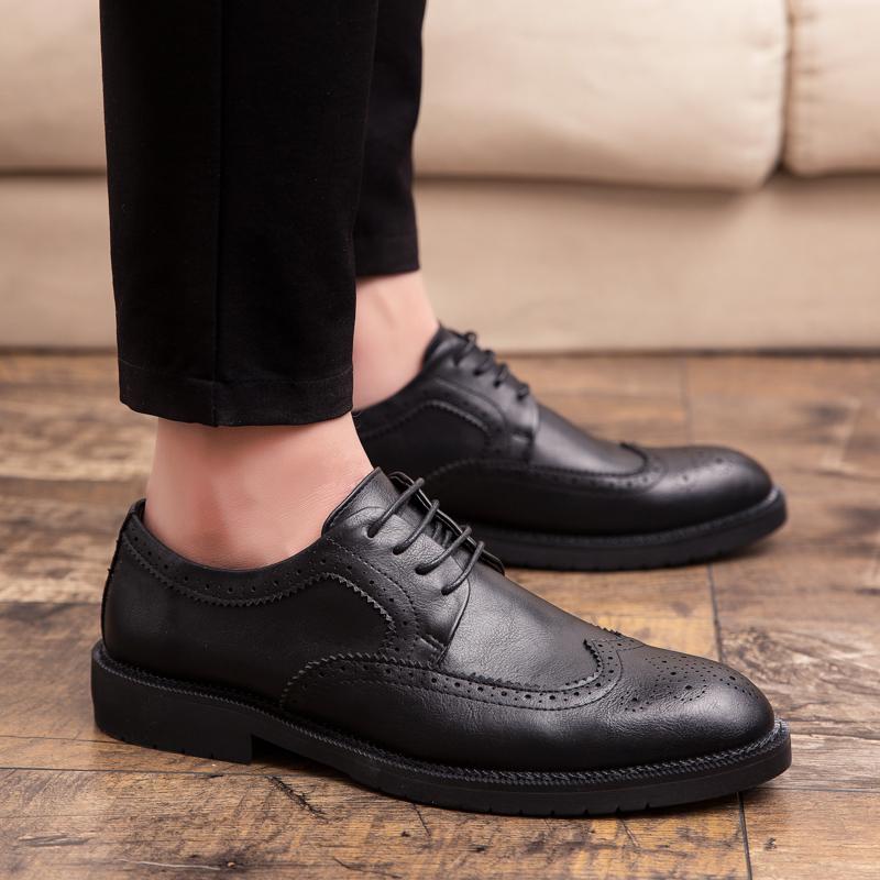Brogue Man Nightclub Business Dress Italian Formal Fashion Casual Leather Male Flats Men'S Wedding Party Oxfords Shoes Footwear