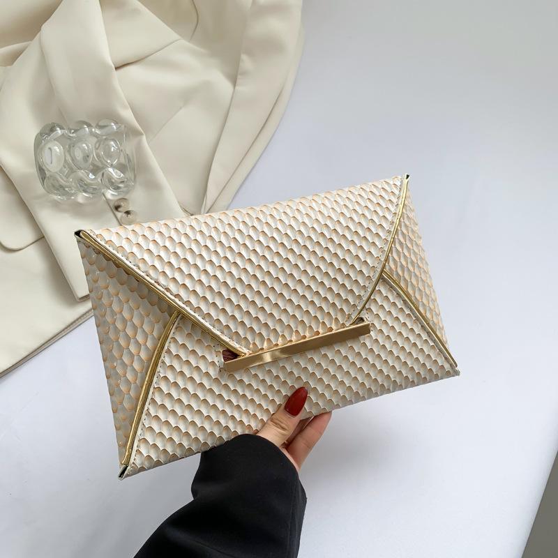 Красивая и персонализированная сумка-конверт нового стиля, персонализированная маленькая квадратная сумка, модная, простая и модная сумка-конверт