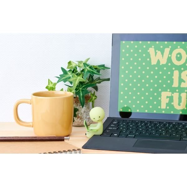 Figurine - SMISKI - Série At work - Phosphorescent - Boîte surprise - Collectible