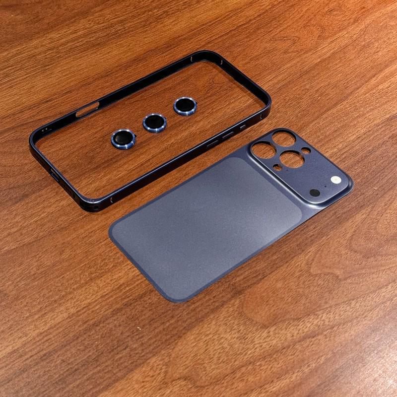 Противоударный металлический чехол-рамка Apple iPhone 14-17 Pro Max с защитой объектива