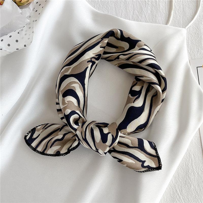 50 * 50cm Spring And Autumn Silk Scarves Versatile Decoration Professional Small Square Scarves Neck Protection Binding Bag