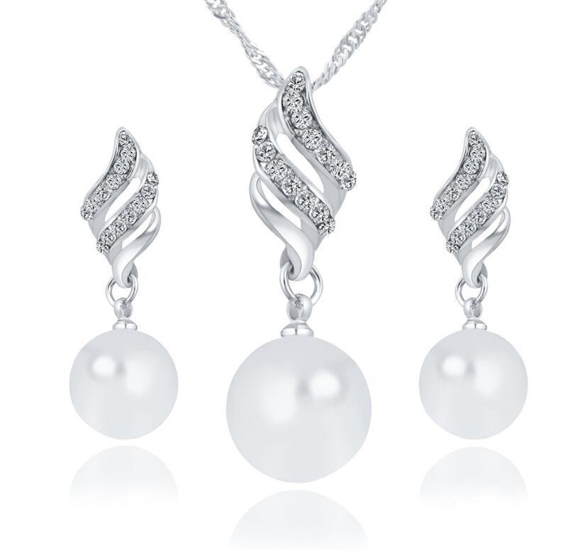 European & American Fashion Bridal Jewelry Set: Pearl Diamond Twist Chain Earrings & Necklace