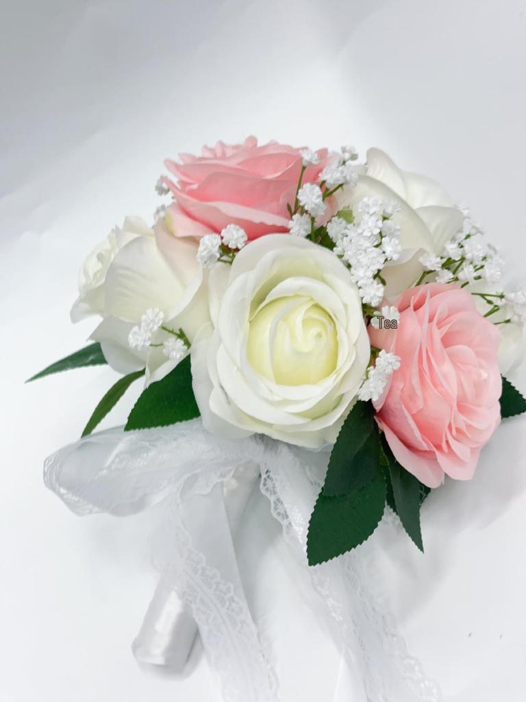 Свадебный букет из искусственных европейских роз на заказ для свадеб, фотосессий и Дня святого Валентина