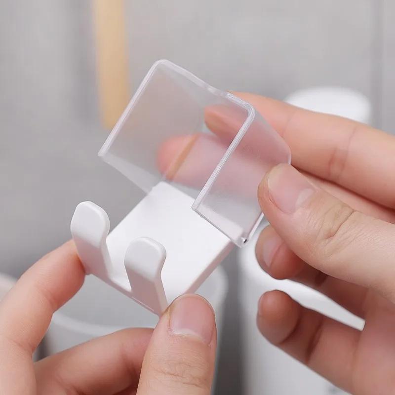 1шт держатель для зубных щеток с крышкой без проколов настенный держатель для зубных щеток самоклеящаяся полка для хранения зубных щеток в ванной комнате