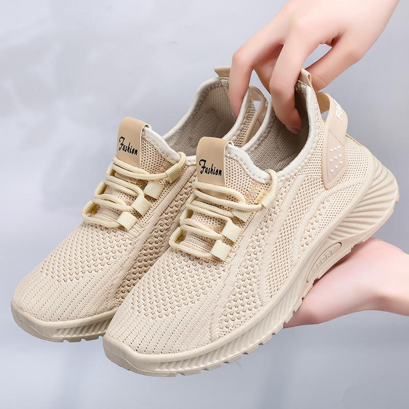 Летние новые летающие плетеные женские туфли модные спортивные повседневные туфли дышащие нескользящие легкие износостойкие женские туфли для мам