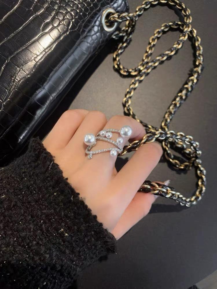 Ring Women's Fashion Personality Winding Diamond-set Pearl Ring Opening