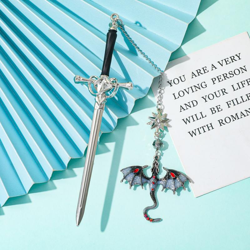 Модель оружия в форме меча, металлическая закладка с подвеской в виде двукрылого дракона, аксессуары для чтения для книголюбов, подарок на день рождения