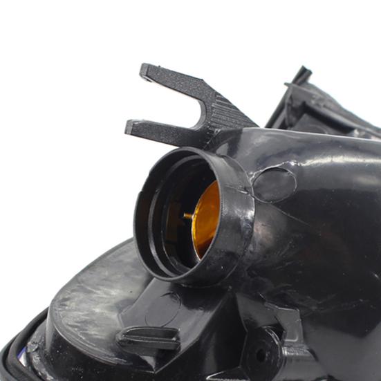 1 пара угловых автомобильных корпусов, защитный сменный светильник, соответствующий анти-легкому удару