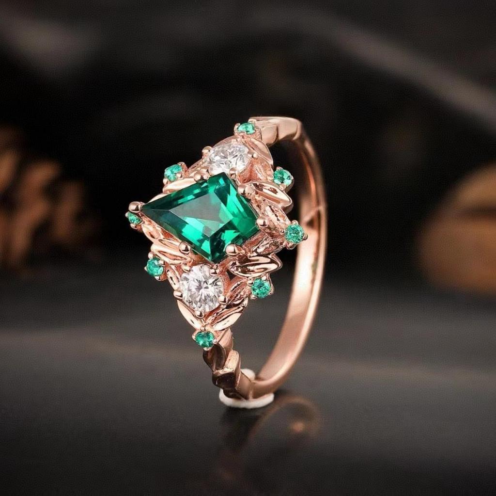 Роскошное новое кольцо с ромбовидным изумрудным цирконом, женское бриллиантовое кольцо в придворном стиле из розового золота, прямые продажи.